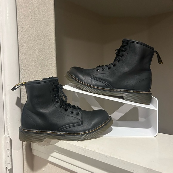 Dr. Martens Shoes - Dr. Martens 1460 J Black Leather Lace Up/Zip Ankle Boots Men’s Size 4  Women’s 5